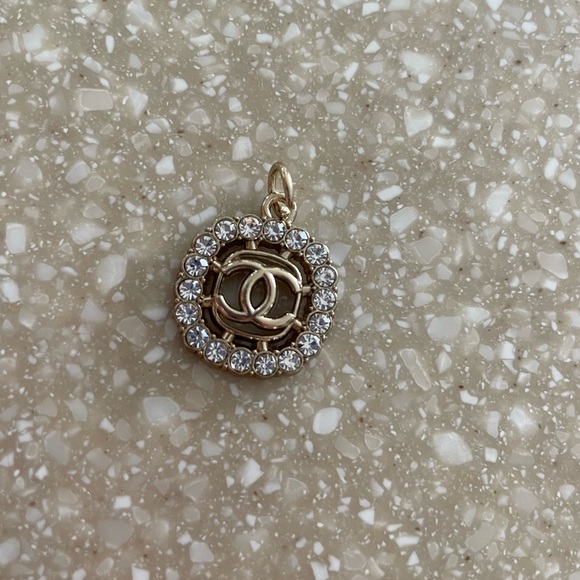 Pendant - Picture 2 of 4